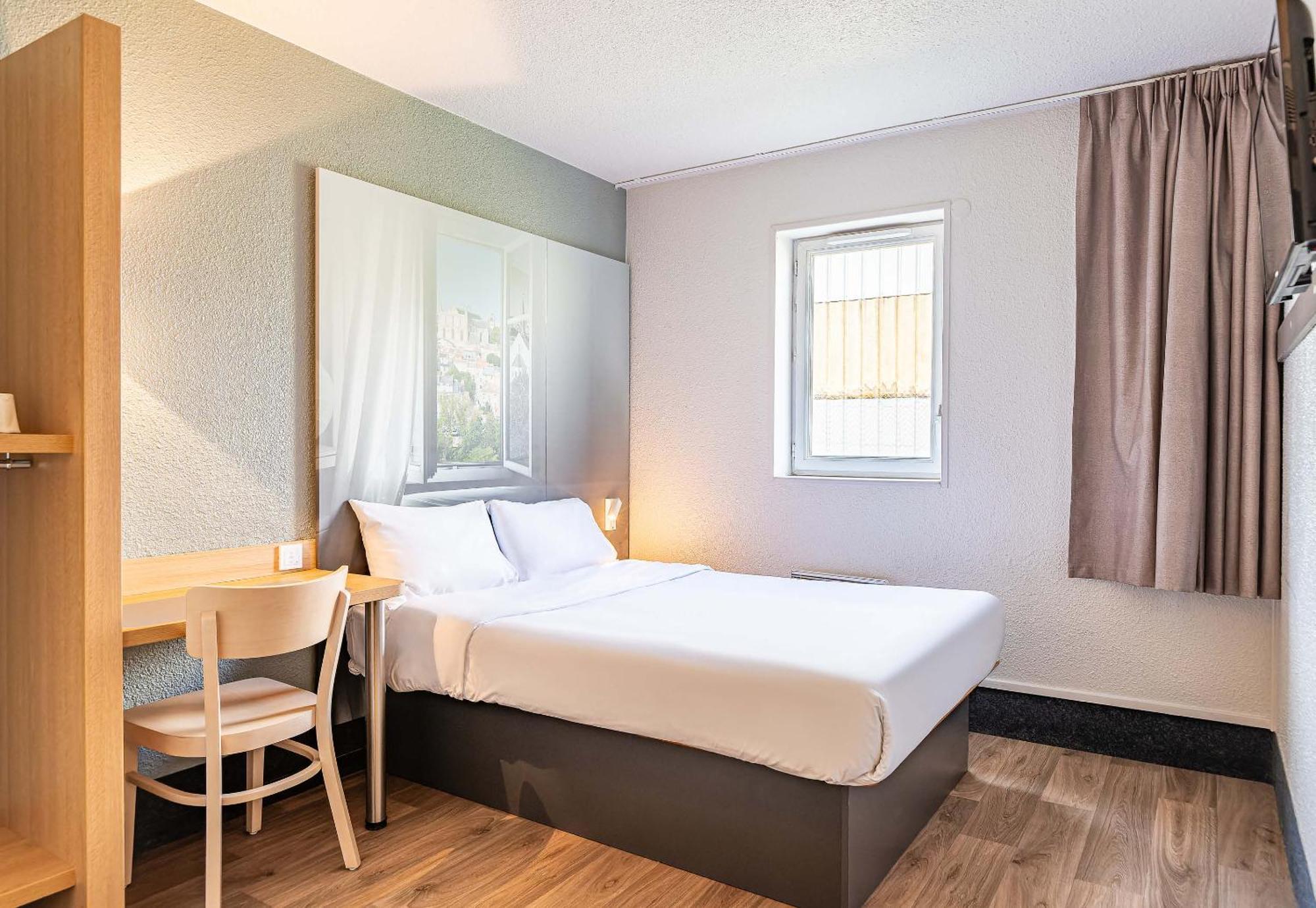 B&B Hotel Poitiers 1 Futuroscope シャッスヌイユ・デュ・ポワト エクステリア 写真