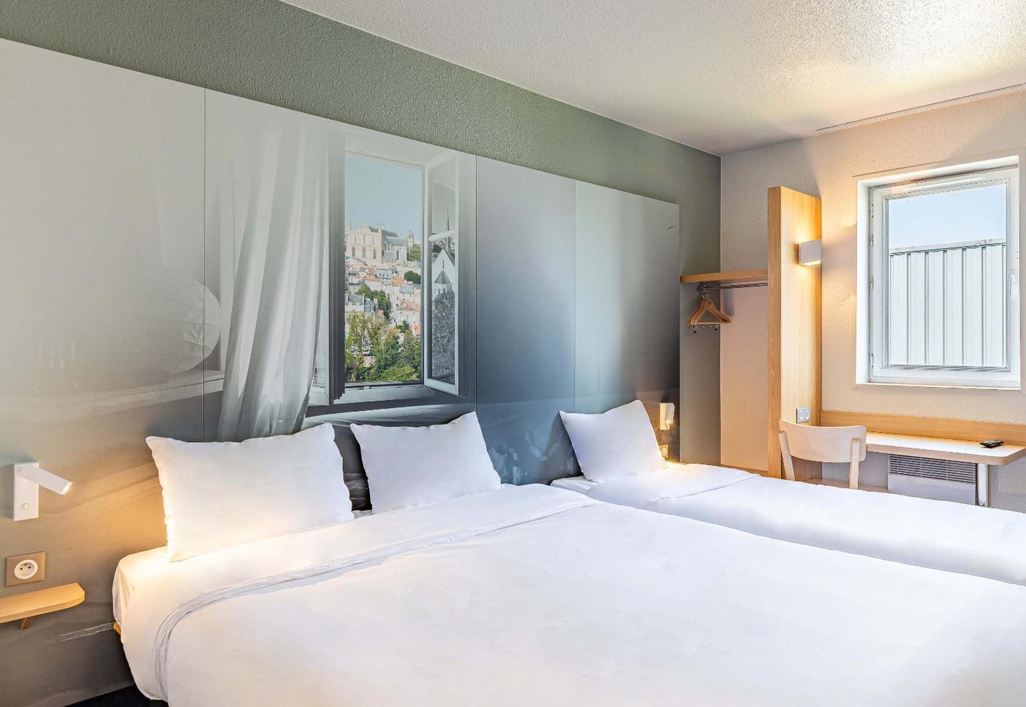 B&B Hotel Poitiers 1 Futuroscope シャッスヌイユ・デュ・ポワト エクステリア 写真