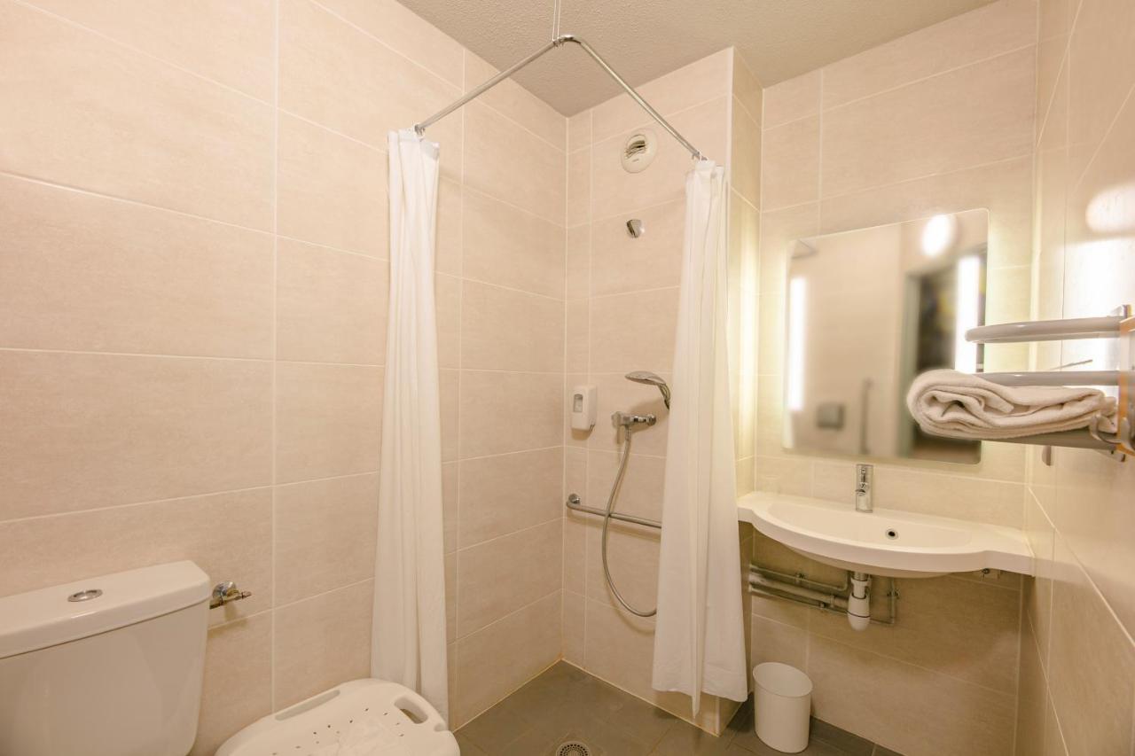 B&B Hotel Poitiers 1 Futuroscope シャッスヌイユ・デュ・ポワト エクステリア 写真
